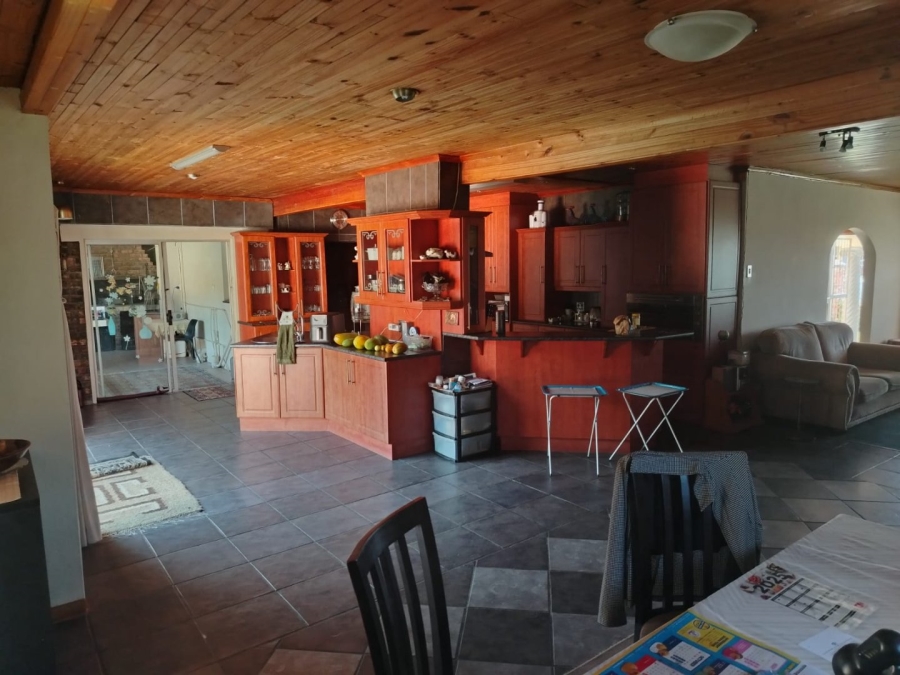 4 Bedroom Property for Sale in Bothasrus Eastern Cape